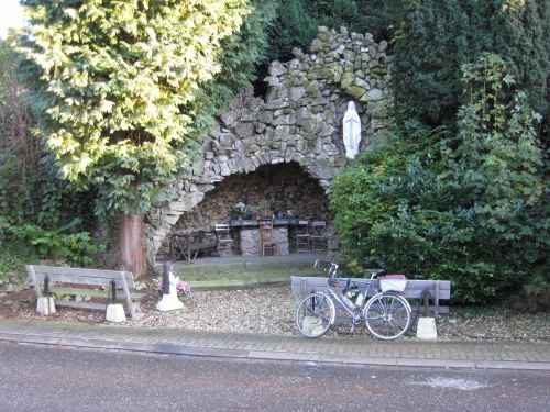 Lourdesgrot-Gooik-2013nov-0661.JPG
