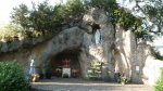 Krinkelt (Büllingen)  lourdesgrot achter kerk  foto 01   aug 2011.JPG