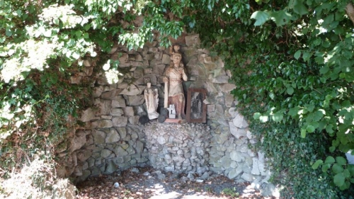 Waimes  lourdesgrot à l'ancien gare  foto 02   aug 2010.JPG