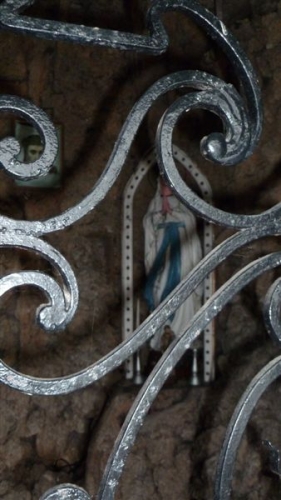 Beveren aan de Ijzer  Kallestraat lourdesgrot in kapel  foto 04   nov 2010.JPG