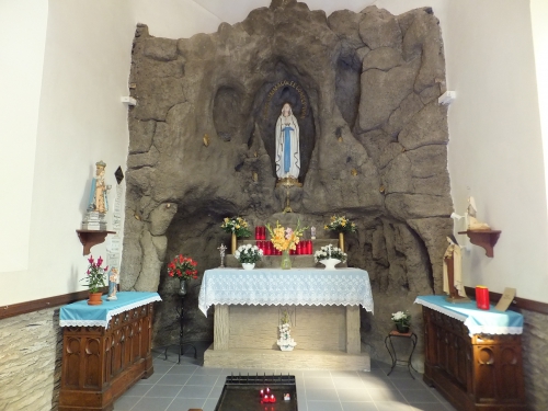 28aug13-21-Houffalize Chapelle N.D.de Lourdes.JPG