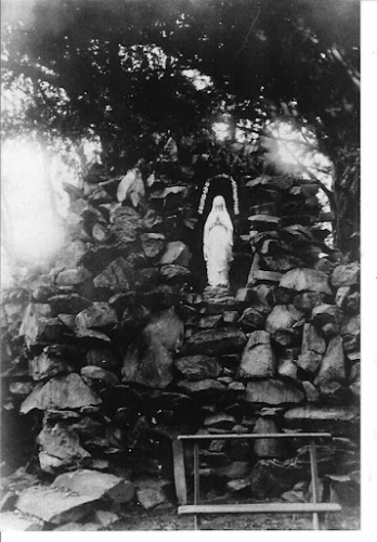 Wisbecq d'antan 013 grotte de la vierge.jpg