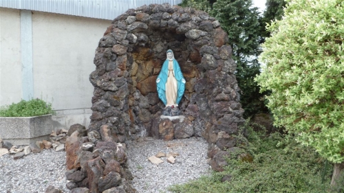 Remersdaal  lourdesgrot.JPG