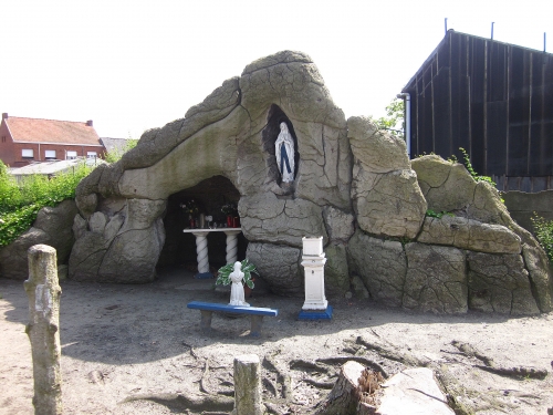 morkhoven - grotstraat.jpg