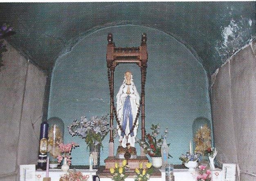 Appels Steenweg van Aalst naast nr 89.jpg