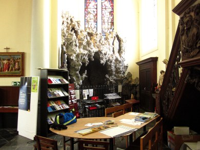 sint genesius rode - dorpsstraat - in kerk dd.jpg